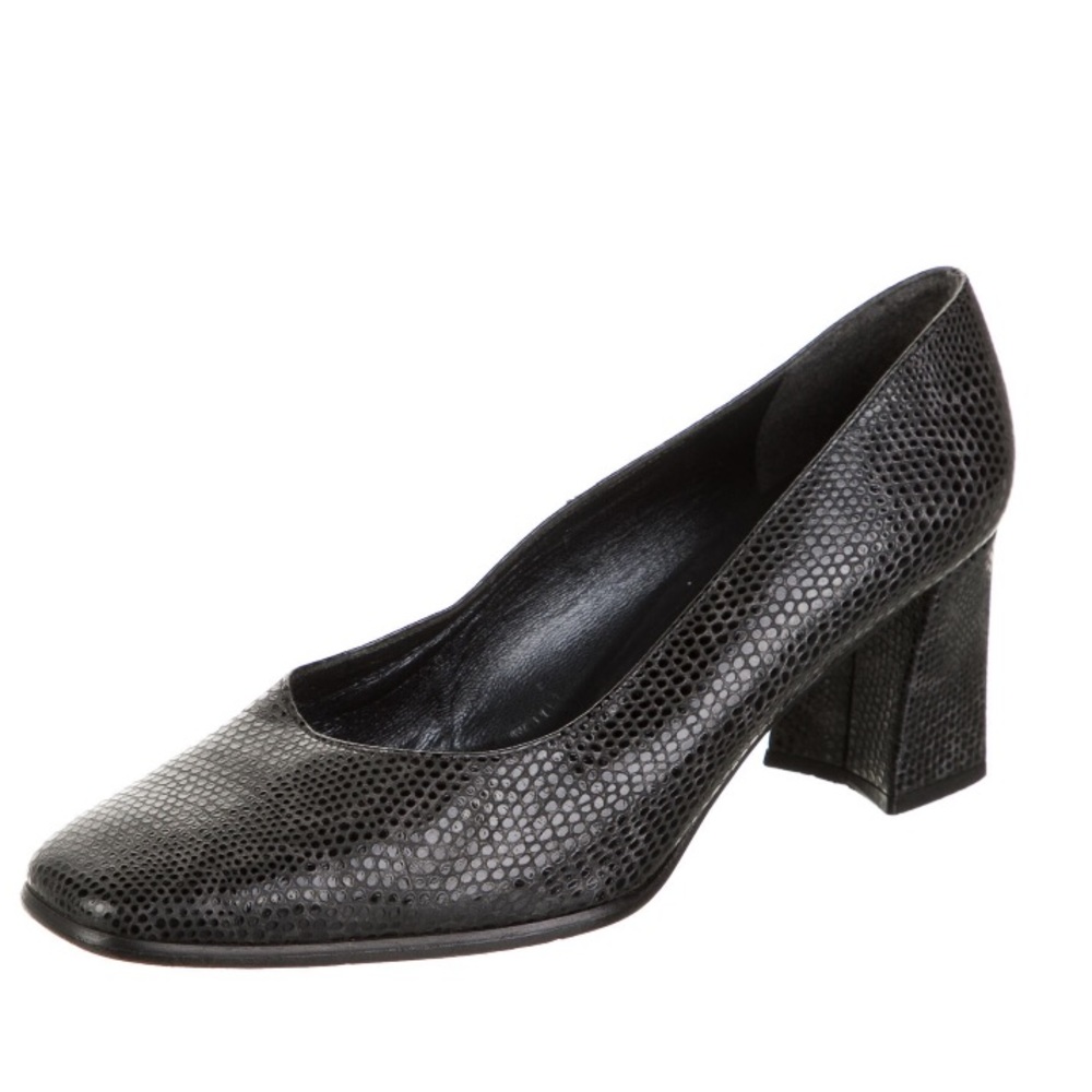 Stuart Weitzman embossed leather pumps, size 9.5